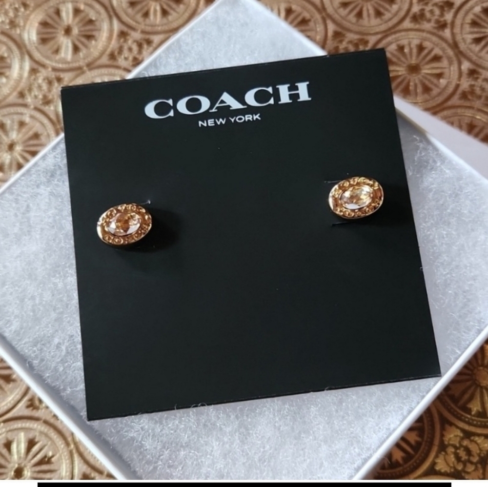💛▪️Coach ▪️Crystsl Stud Earrings w/Coach dust bag NWT!  (MSRP $65] - Picture 5 of 8